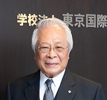 理事長・総長 倉田信靖