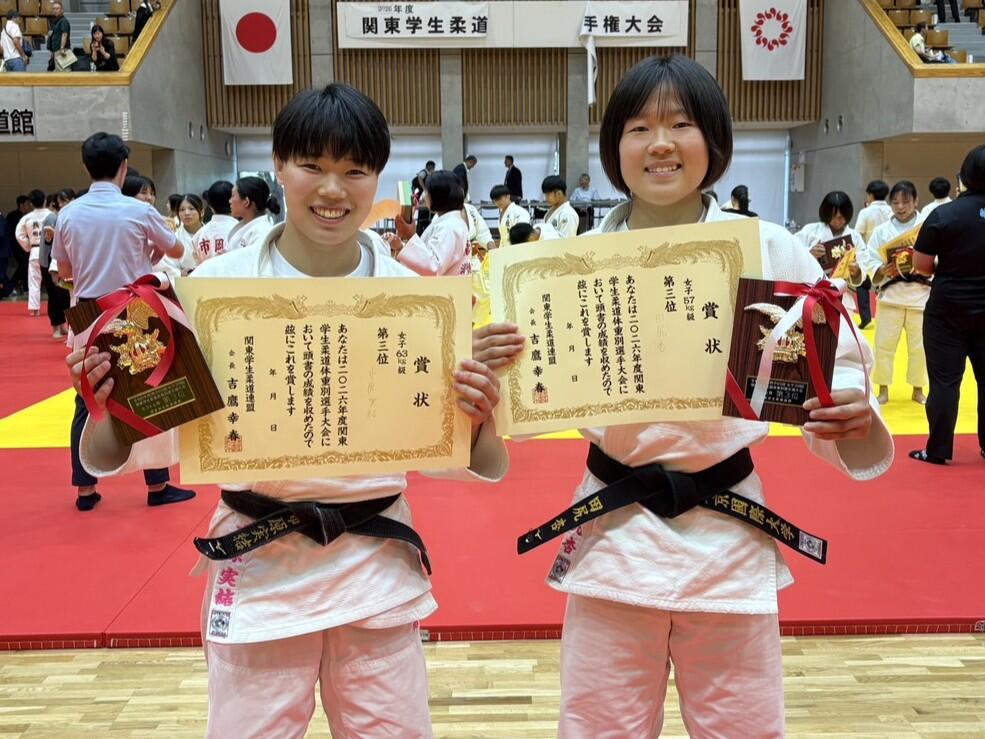 「全日本学生柔道体重別選手権大会」の出場を決めた、市原実結選手（左）・田尻杏選手（右）