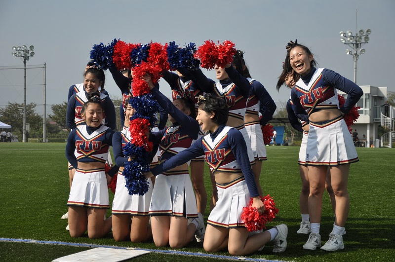 チア 10月24日 土 男子サッカー部の関東大学リーグの勝利を祈り 坂戸キャンパス第1サッカーグラウンドでの応援活動 ニュース チアリーディング部 東京国際大学